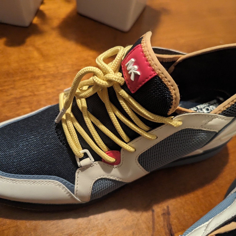 Michael Kors Sneakers - Picture 4 of 4